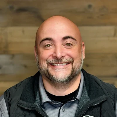Chiropractic St. Charles IL Nate Team Update A headshot photo of Nate, the director of operations at Fox Valley Chiropractic Physicians